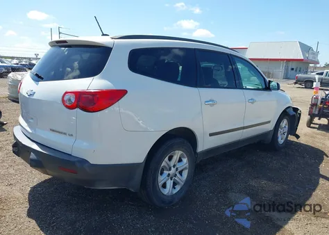 2012 Chevrolet Traverse Ls z USA, uszkodzony, nr VIN 1GNKRFED9CJ175351